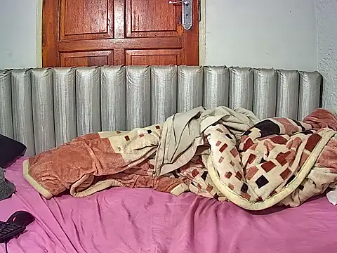 JoycyQueen online show from 03/16/26, 07:29