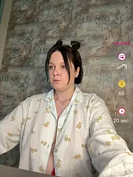 Snapshot of HubbaBaby chatting on 06/08/26, 06:08 HubbaBaby online show from 06/08/26, 06:08