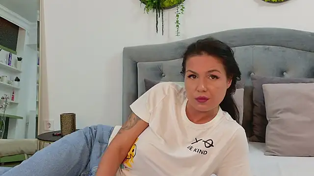 AnneRey online show from 04/21/26, 07:25