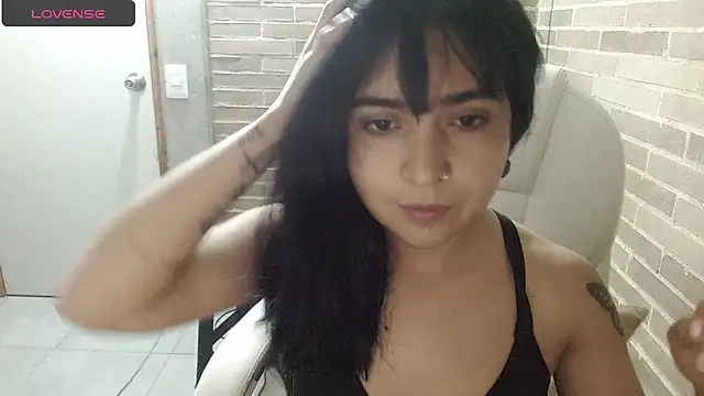 sweet-little online show from 06/12/26, 03:38