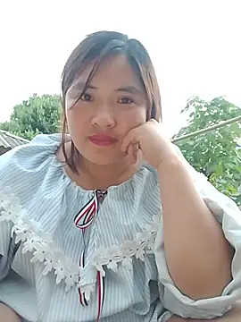 Snapshot of YAONIKUTE chatting on 05/16/26, 11:42 YAONIKUTE online show from 05/16/26, 11:42