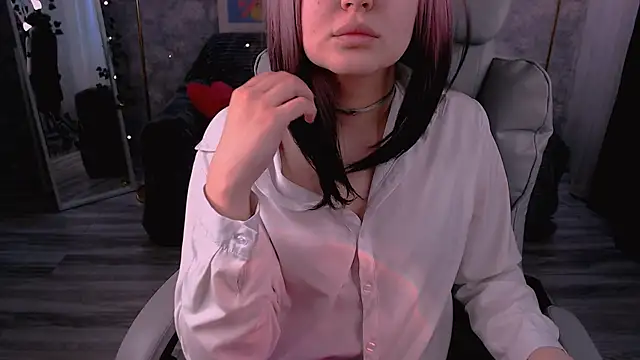 Snapshot of DaisyBloomm chatting on 03/15/26, 12:55 DaisyBloomm online show from 03/15/26, 12:55