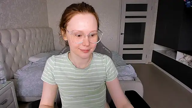 NikiCozy online show from 03/29/26, 11:32
