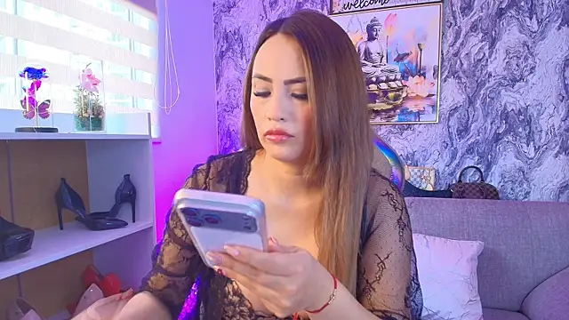Snapshot of Katalina_Alvarezz chatting on 04/16/26, 07:14 Katalina Alvarezz online show from 04/16/26, 07:14