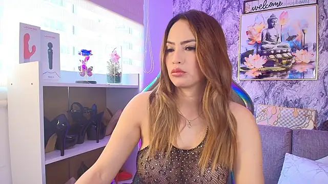 Snapshot of Katalina_Alvarezz chatting on 04/21/26, 05:17 Katalina Alvarezz online show from 04/21/26, 05:17