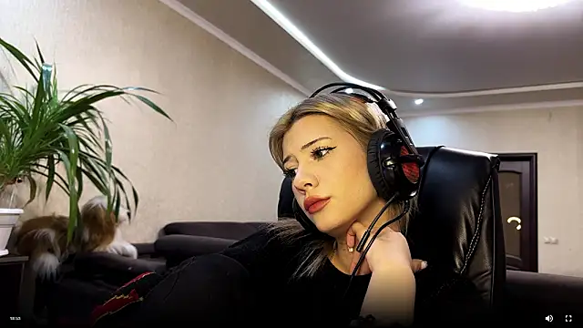 annie1handsome online show from 03/17/26, 05:49