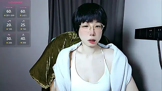 Snapshot of lin_lin_520_520 chatting on 05/06/26, 04:01 lin lin 520 520 online show from 05/06/26, 04:01