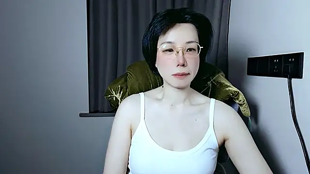 Snapshot of lin_lin_520_520 chatting on 05/21/26, 03:41 lin lin 520 520 online show from 05/21/26, 03:41