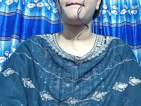 Emma 4433 online show from 03/15/26, 04:13