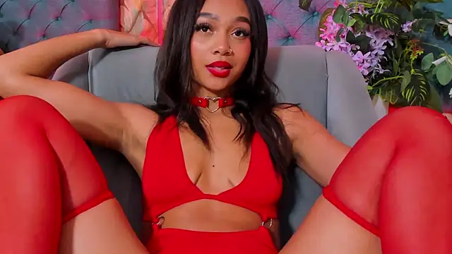 Snapshot of LiahGrey chatting on 06/27/26, 10:59 LiahGrey online show from 06/27/26, 10:59