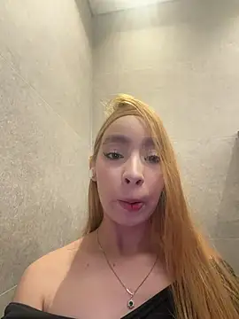 Isabella gaviria online show from 04/03/26, 01:03