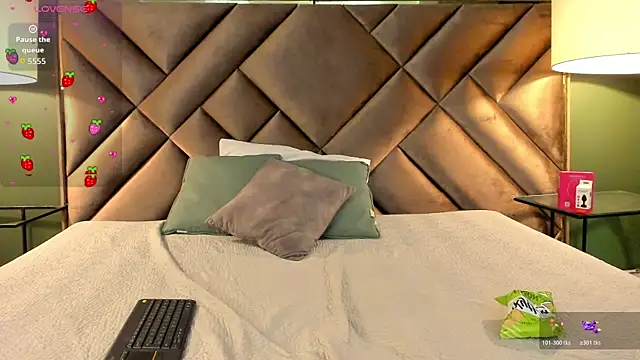 Snapshot of Rache_Roth chatting on 07/01/26, 10:20 Rache Roth online show from 07/01/26, 10:20