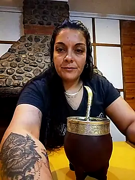 pareja-ma online show from 04/07/26, 04:24