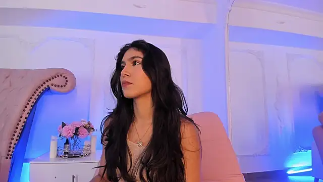 LucianaBlanco  online show from 04/12/26, 03:06