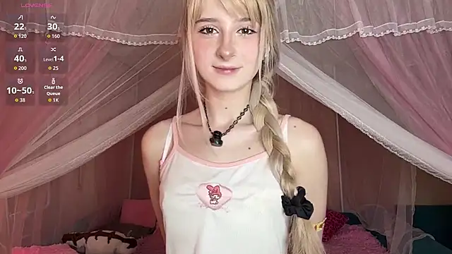 Snapshot of OnlyEva1 chatting on 05/15/26, 08:32 OnlyEva1 online show from 05/15/26, 08:32