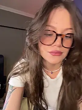 Snapshot of Tallulah_Kinky chatting on 05/29/26, 07:45 Tallulah Kinky online show from 05/29/26, 07:45