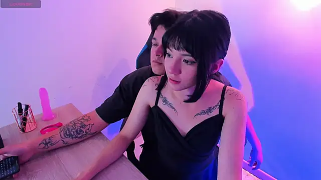 Melody and Max online show from 03/13/26, 03:57