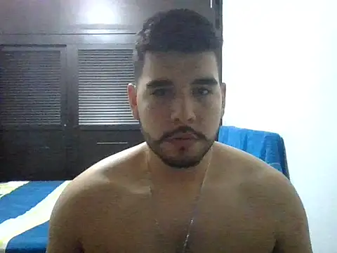 LatinBeardCali online show from 03/25/26, 06:03