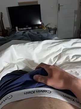 Elian0406 online show from 04/14/26, 08:26