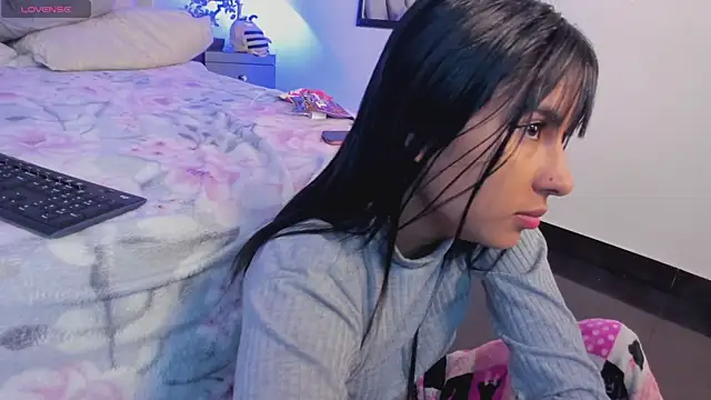 Violettaa Stone online show from 04/16/26, 03:40