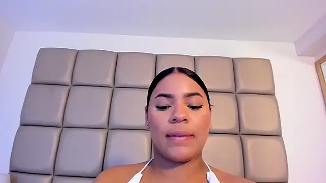 lilly williamss online show from 04/18/26, 09:57