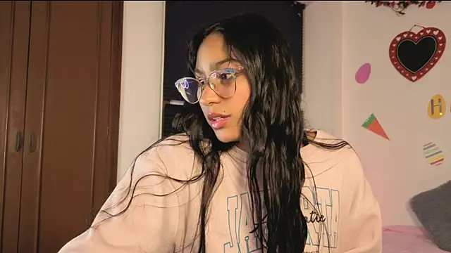 PaulaCutexs online show from 04/09/26, 02:00