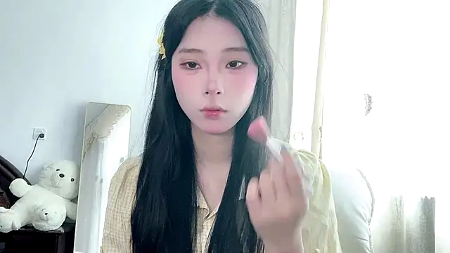 yiyibaby2026 online show from 05/06/26, 02:40