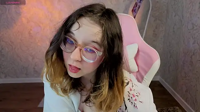 Aleks-caster online show from 04/22/26, 09:33