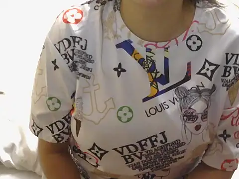 spicy Zara online show from 07/13/26, 03:31