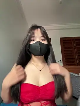 VyVy18 online show from 04/21/26, 05:47