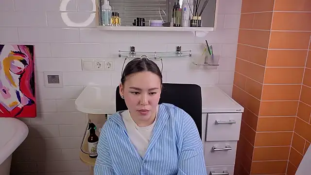 MinLipski online show from 03/18/26, 05:49