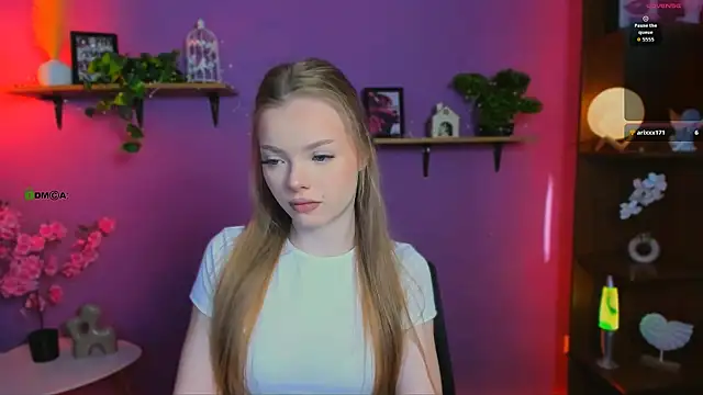 Snapshot of maddy_moah chatting on 05/27/26, 05:04 maddy moah online show from 05/27/26, 05:04