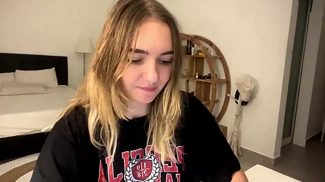 RoxyWet online show from 03/29/26, 06:19