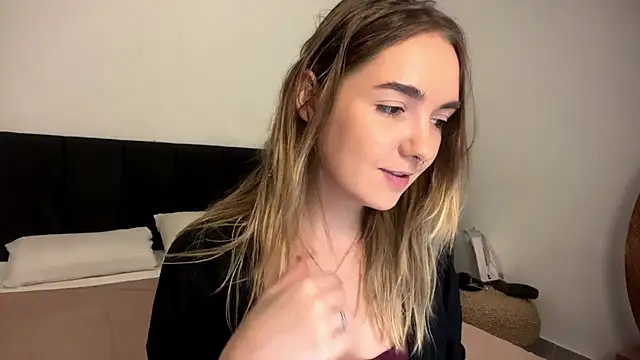 RoxyWet online show from 04/17/26, 01:36