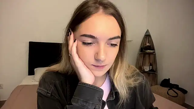 RoxyWet online show from 04/19/26, 01:21