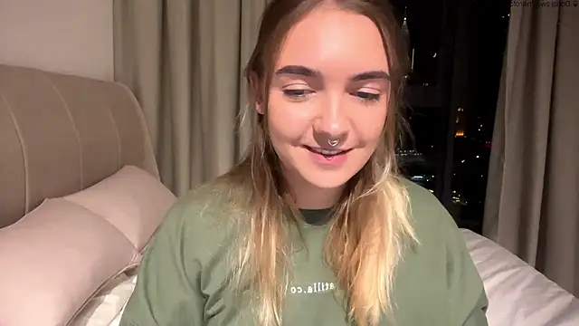 RoxyWet online show from 05/22/26, 02:33