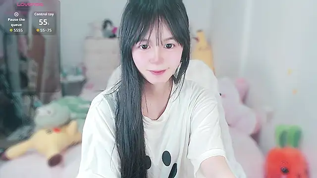 Snapshot of Rabbit1320 chatting on 05/17/26, 08:12 Rabbit1320 online show from 05/17/26, 08:12