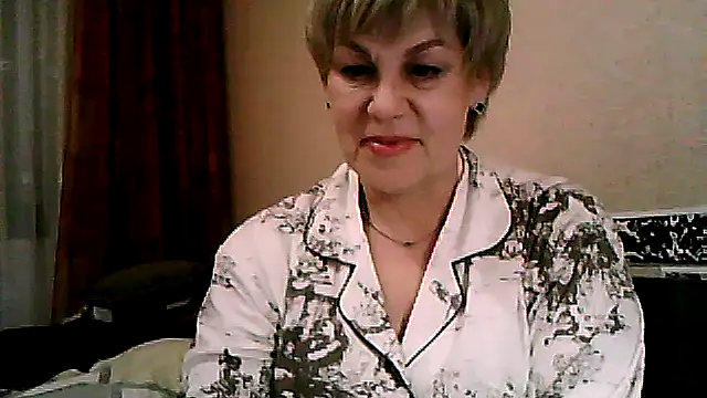 Snapshot of TatkaYang chatting on 04/02/26, 08:17 TatkaYang online show from 04/02/26, 08:17