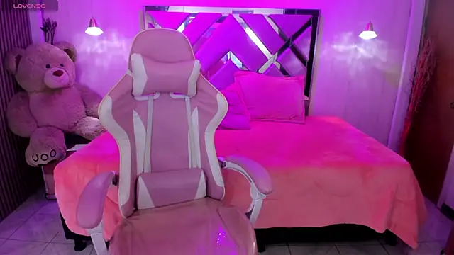 silvana monrroe online show from 04/16/26, 01:56