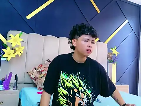 NikiEvanz online show from 04/19/26, 08:11
