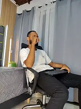 Oliver bigblack cock online show from 04/04/26, 07:44