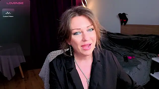 Snapshot of Sirena_Fly chatting on 05/02/26, 06:24 Sirena Fly online show from 05/02/26, 06:24