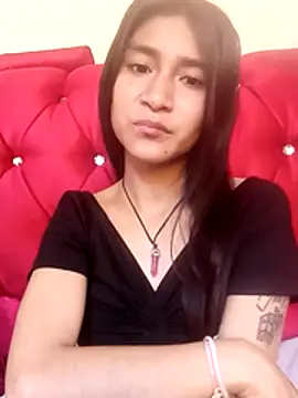 Snapshot of KarolaMendez chatting on 03/14/26, 08:47 KarolaMendez online show from 03/14/26, 08:47