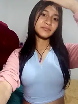 KarolaMendez online show from 04/21/26, 10:45