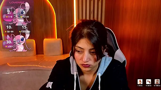 Lia queen tx online show from 04/28/26, 02:49