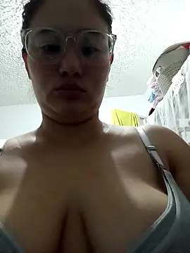 Brittany G online show from 04/11/26, 06:40