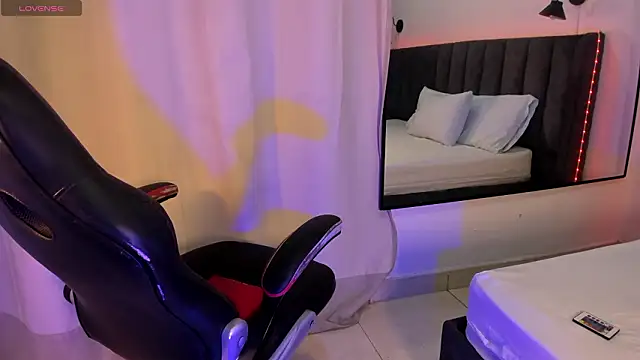 selena  smith1 online show from 03/22/26, 05:11