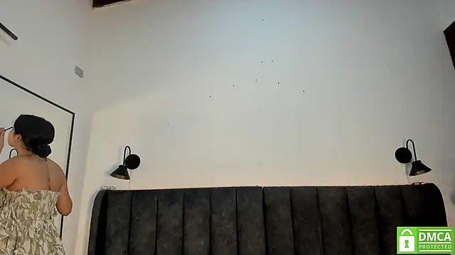 selena  smith1 online show from 04/15/26, 11:38