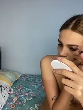 isabella-hot12 online show from 05/01/26, 10:47