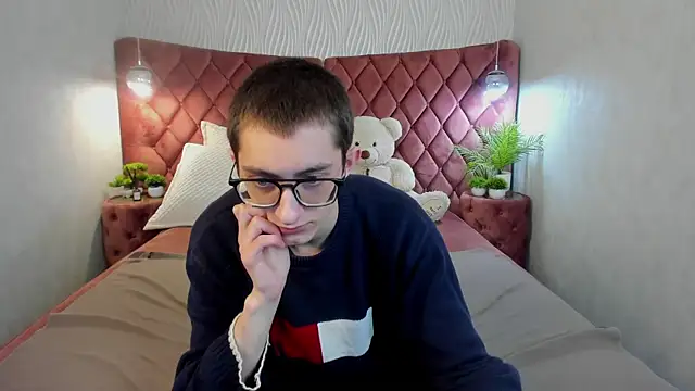 RonBevs online show from 03/19/26, 08:02